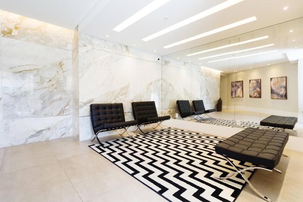 Studio Moderno Ap 32 Soho Life Curitiba Bagian luar foto