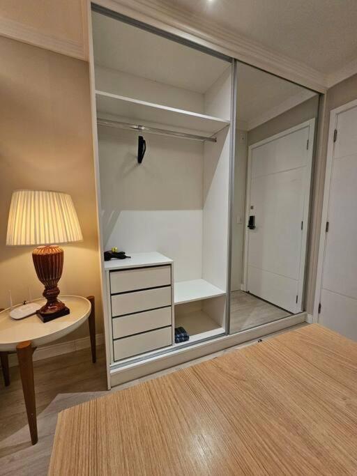 Studio Moderno Ap 32 Soho Life Curitiba Bagian luar foto
