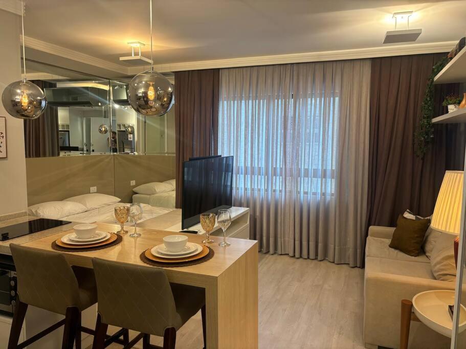 Studio Moderno Ap 32 Soho Life Curitiba Bagian luar foto