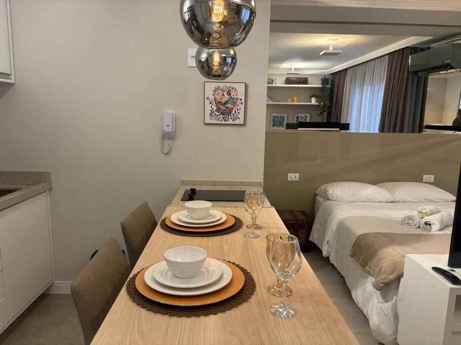 Studio Moderno Ap 32 Soho Life Curitiba Bagian luar foto